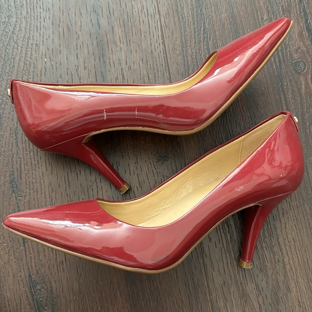 Patent leather red Michael kors heels size 6.5 - Picture 3 of 5